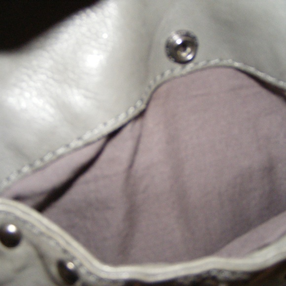 Bag - Picture 2 of 5